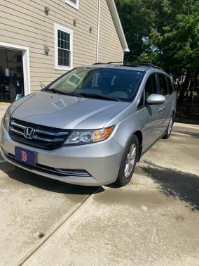 Silver 2014 Honda Odyssey EX-L
