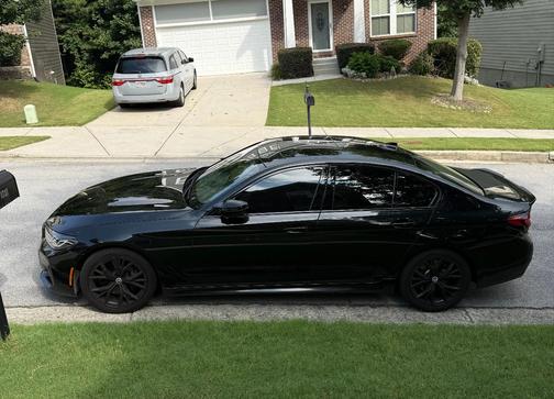 Black 2021 BMW 530 i xDrive