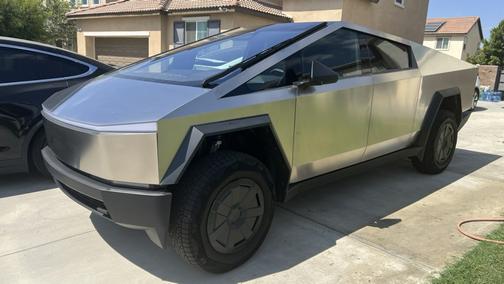 2025 Tesla Cybertruck AWD