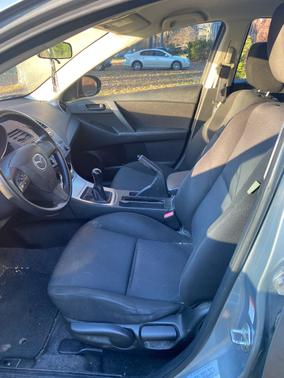 2011 Mazda Mazda3 i Sport