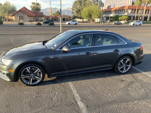 Photo 2 of 10 of 2018 Audi A4 2.0T Premium