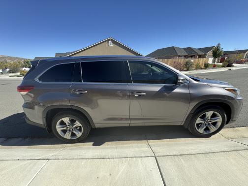 2017 Toyota Highlander Limited Platinum