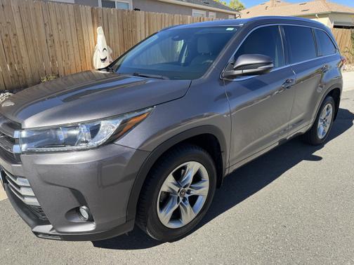 2017 Toyota Highlander Limited Platinum
