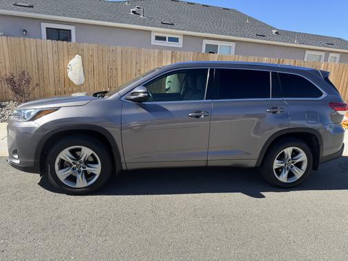 2017 Toyota Highlander Limited Platinum