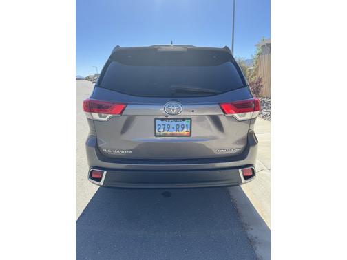 2017 Toyota Highlander Limited Platinum