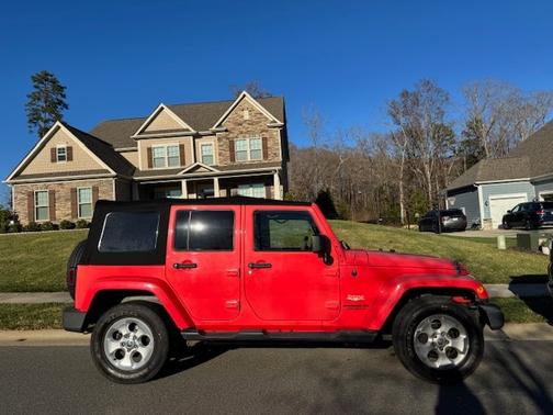2013 Jeep Wrangler Unlimited Sahara