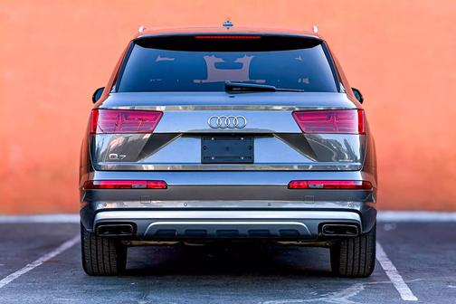 2019 Audi Q7 45 Premium