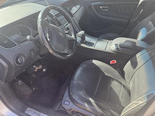 Silver 2011 Ford Taurus Limited