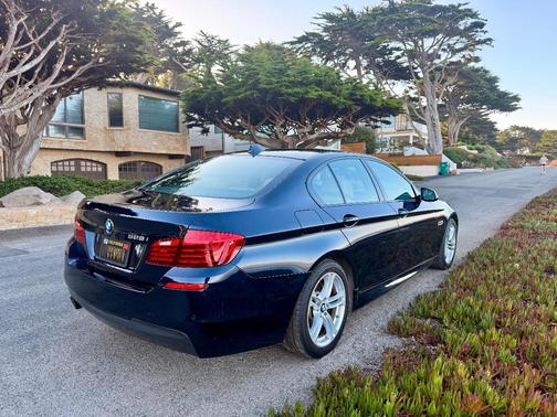 Black 2016 BMW 528 i