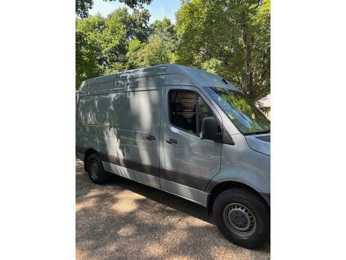 2020 Mercedes-Benz Sprinter 2500 Standard Roof
