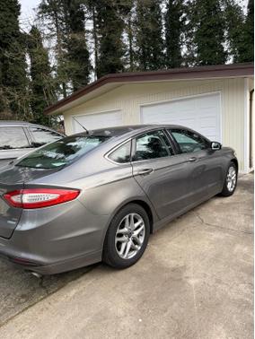 Gray 2013 Ford Fusion SE