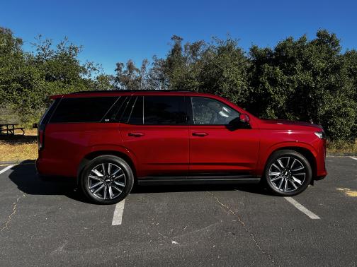 Photo 2 of 18 of 2021 Cadillac Escalade Sport Platinum