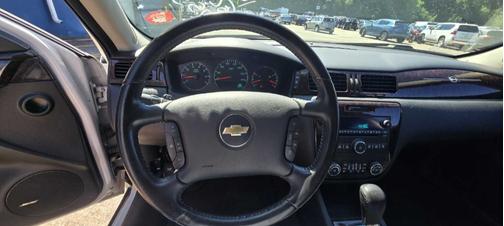 White 2014 Chevrolet Impala Limited LTZ