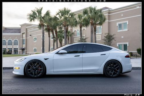 White 2023 Tesla Model S Plaid