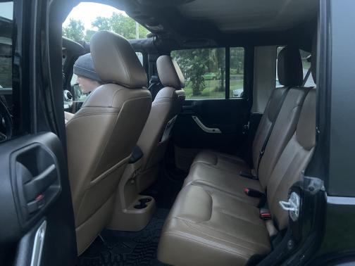2013 Jeep Wrangler Unlimited Sahara
