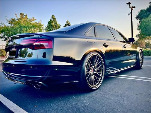 Black 2017 Audi S8 4.0T Plus