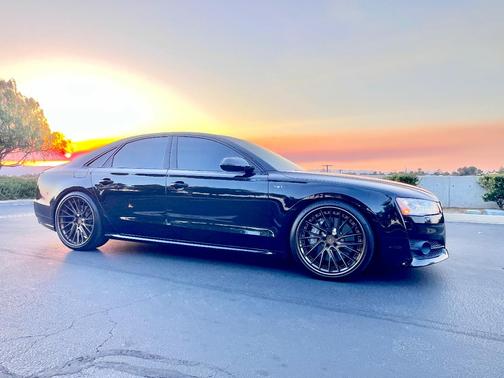 Black 2017 Audi S8 4.0T Plus