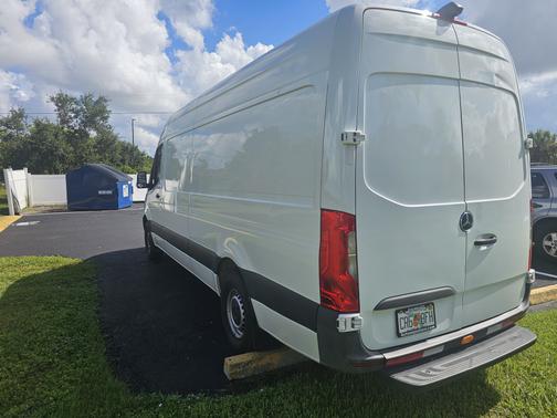 2021 Mercedes-Benz Sprinter 2500 High Roof