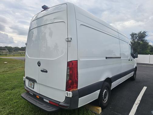 2021 Mercedes-Benz Sprinter 2500 High Roof