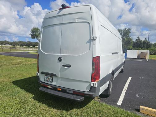 2021 Mercedes-Benz Sprinter 2500 High Roof