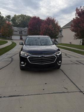 Black 2020 Chevrolet Traverse LT Leather