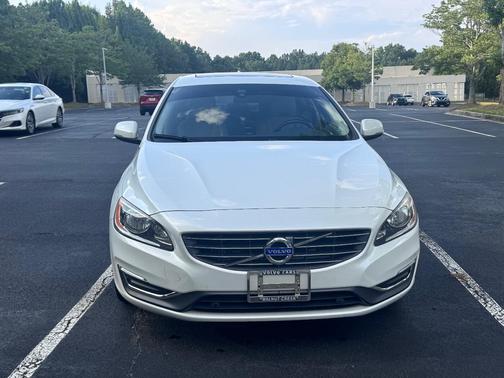 White 2015 Volvo S60 T5 Platinum