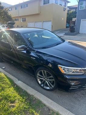 Black 2018 Volkswagen Passat 2.0T R-Line