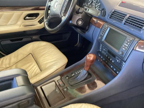 2001 BMW 740 iL