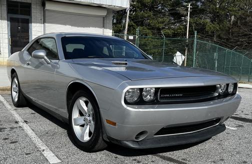 2012 Dodge Challenger SXT