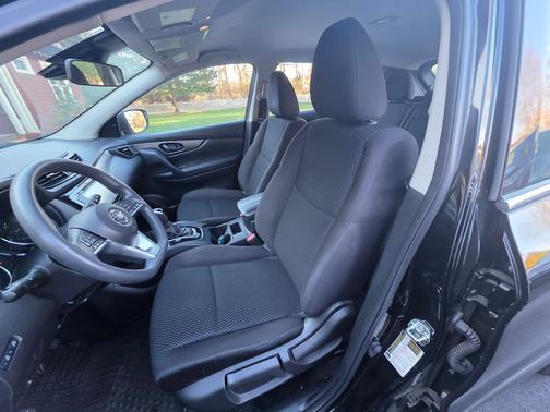 2020 Nissan Rogue Sport S