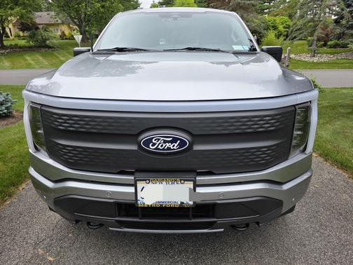 2022 Ford F-150 Lightning XLT