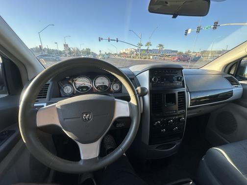2010 Dodge Grand Caravan SXT