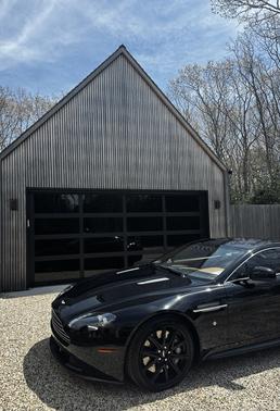 2012 Aston Martin V8 Vantage Base