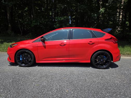 2018 Ford Focus RS Base