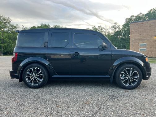 Black 2007 Honda Element SC