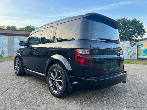 Black 2007 Honda Element SC