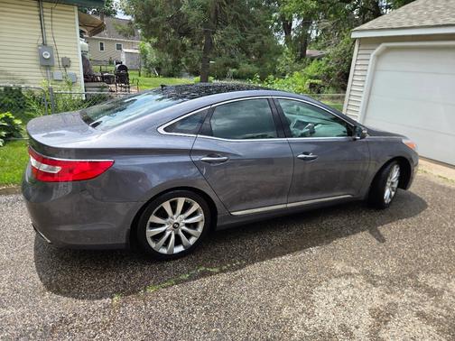 Gray 2013 Hyundai Azera Base