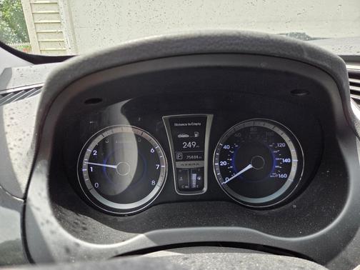 Gray 2013 Hyundai Azera Base
