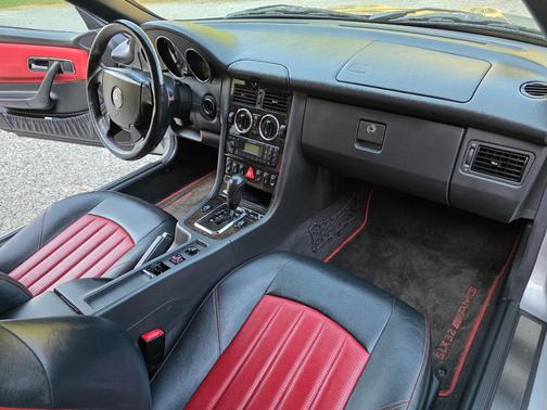 2002 Mercedes-Benz SLK-Class SLK32 AMG