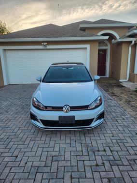 2019 Volkswagen Golf GTI 2.0T SE 4-Door