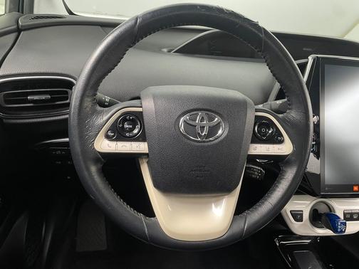 2017 Toyota Prius Four