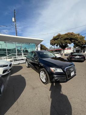 Black 2017 Audi Q5 3.0T Premium Plus