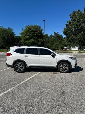White 2019 Subaru Ascent Premium 7-Passenger