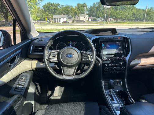White 2019 Subaru Ascent Premium 7-Passenger