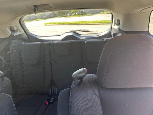 White 2019 Subaru Ascent Premium 7-Passenger
