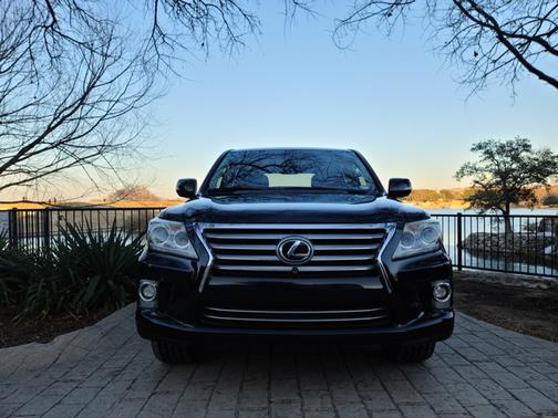 2015 Lexus LX 570 Base