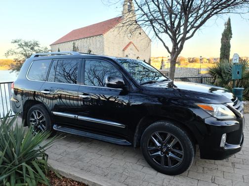 2015 Lexus LX 570 Base