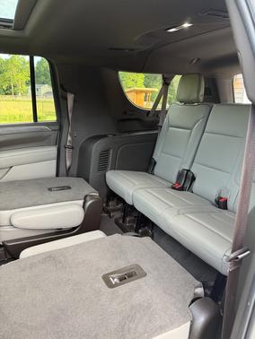 White 2021 GMC Yukon XL SLT