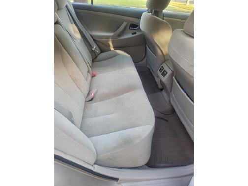 Gold 2009 Toyota Camry Hybrid Base