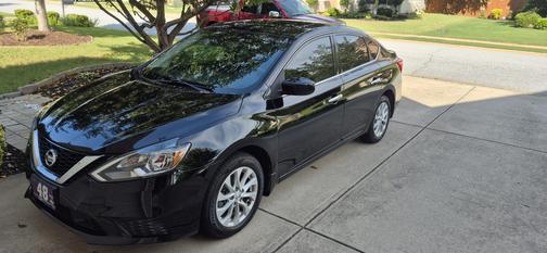 Black 2018 Nissan Sentra SV